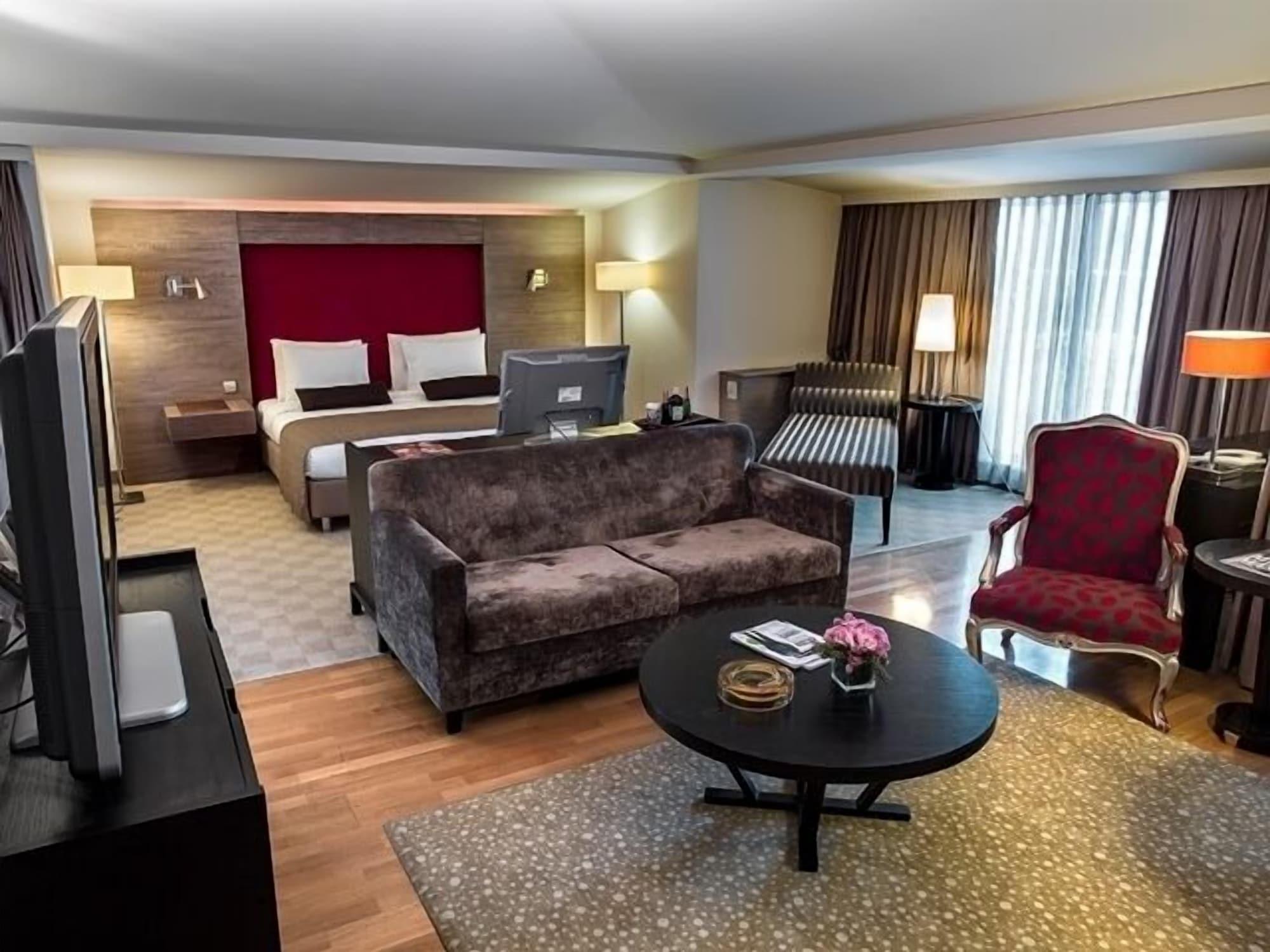 Agaoğlu My City Hotel Istanbul Bagian luar foto