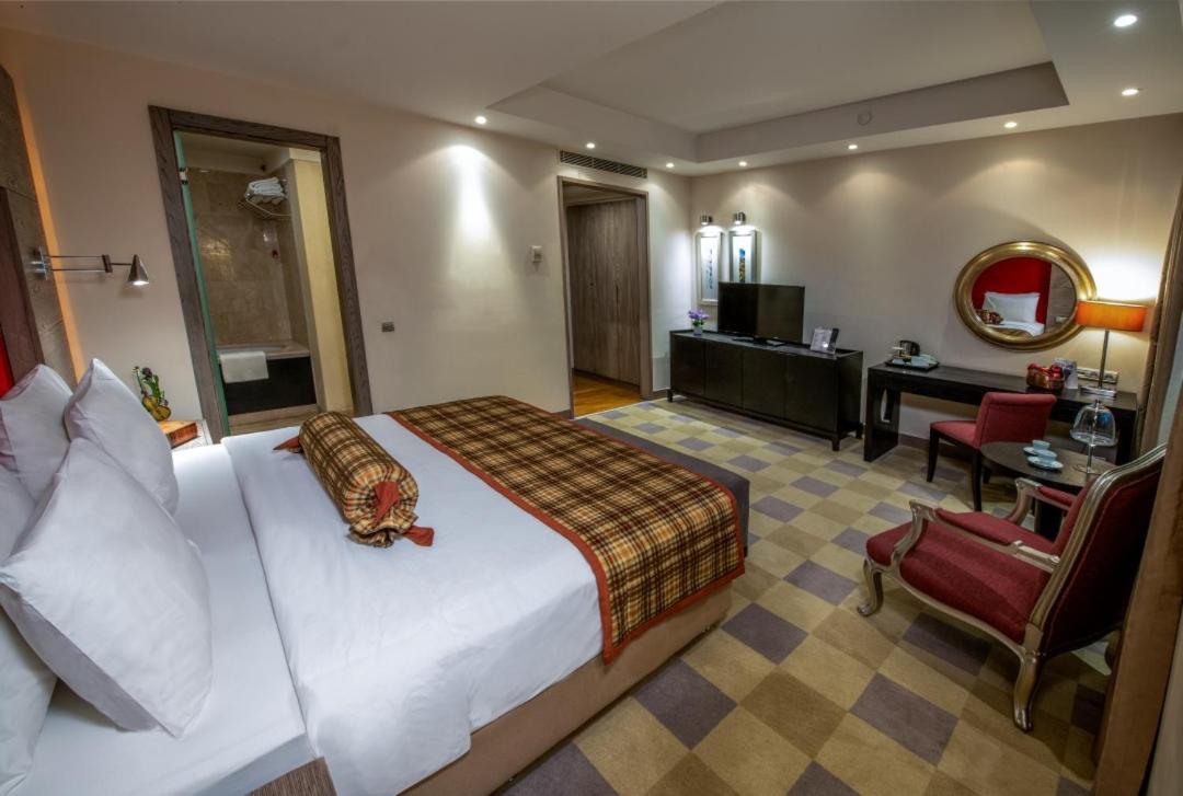 Agaoğlu My City Hotel Istanbul Bagian luar foto